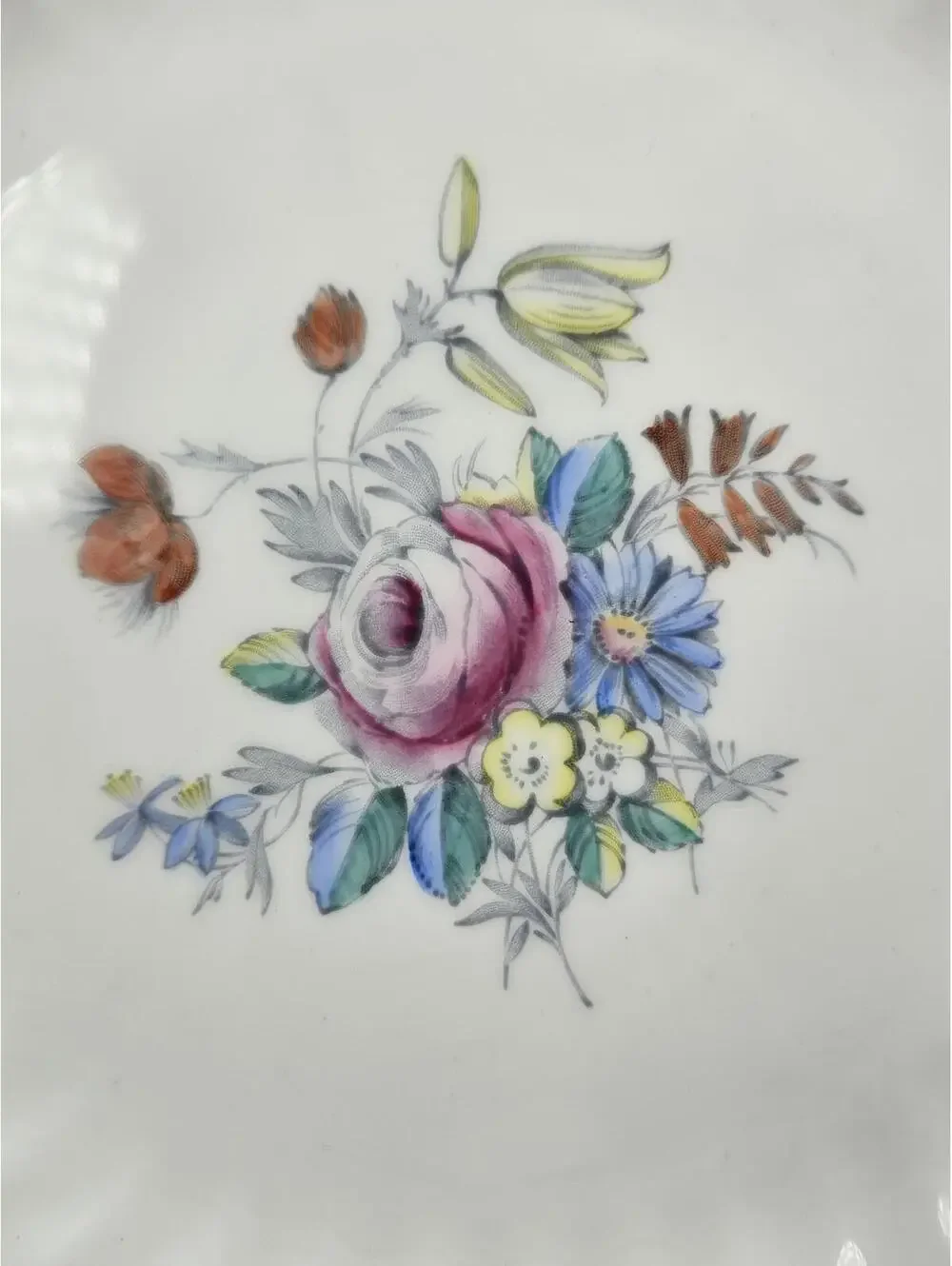 Royal Doulton The Chelsea Rose H4801 Bone China 10.5